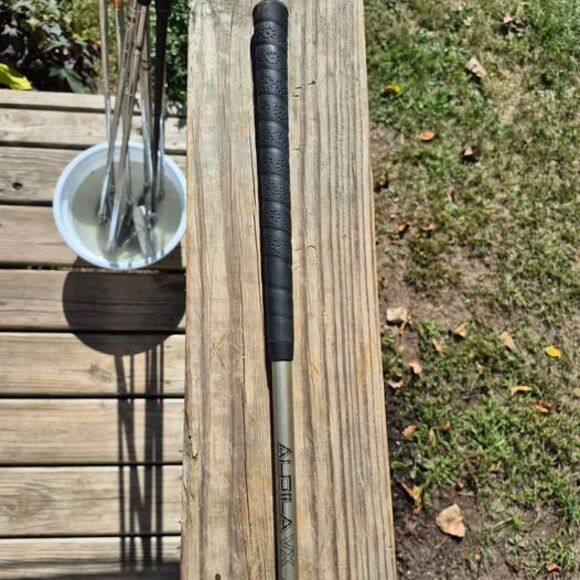 Knight Venom 8 Iron - 38° Graphite Shaft Light Flex - 35.5" - RH - Picture 6 of 7